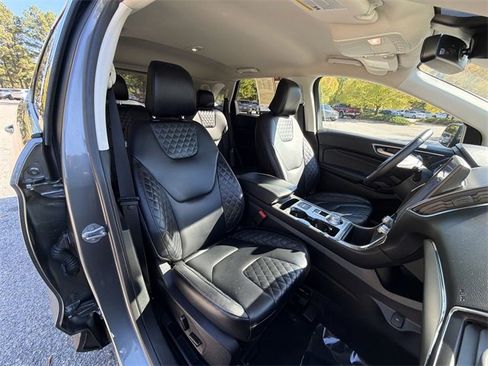 Used 2024 Ford Edge Titanium image 27