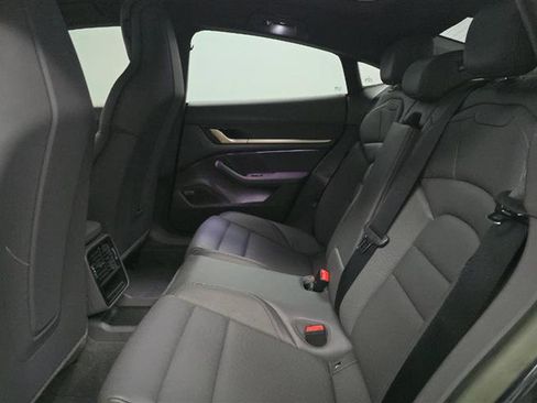 Used 2022 Porsche Taycan 4S AWD/4WD image 9