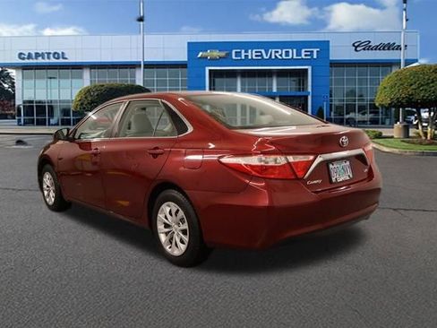 Used 2016 Toyota Camry XLE image 4