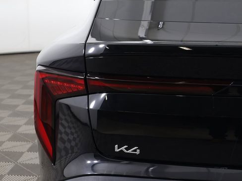 Used 2025 Kia K4 LX image 13