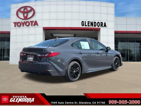 New 2026 Toyota Camry SE FWD image 11