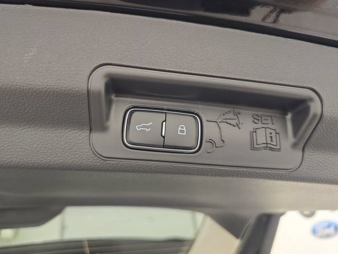 New 2026 Ford Explorer Active RWD image 19