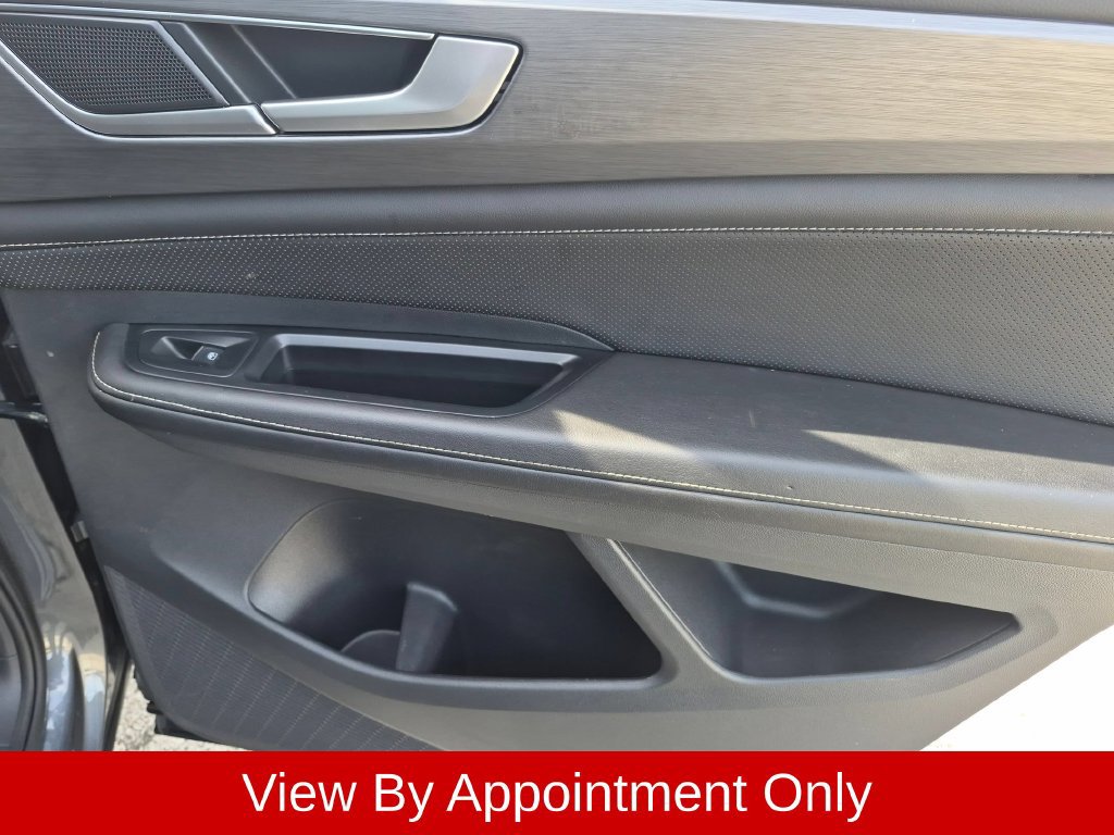 Used 2025 Volkswagen Atlas Cross Sport SE FWD image 30
