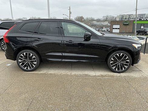 New 2026 Volvo XC60 T8 Ultra w/ Protection Package Premier AWD/4WD image 7