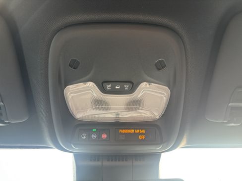 Used 2024 Chevrolet Colorado Trail Boss w/ Technology Package AWD/4WD image 40