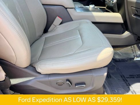 Used 2019 Ford Expedition Limited w/ Equipment Group 301A RWD image 15