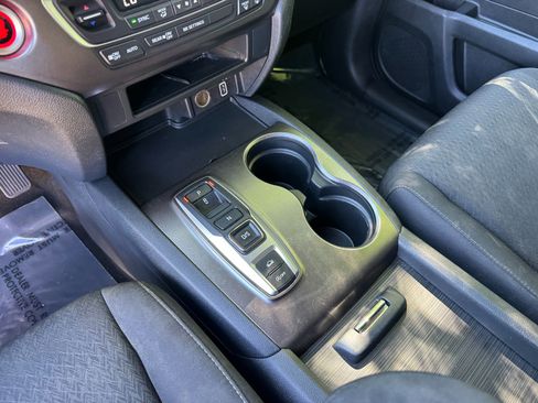 Used 2020 Honda Ridgeline Sport image 39