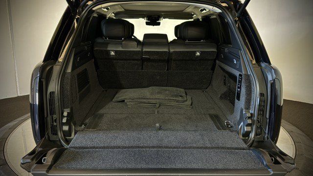 Used 2024 Land Rover Range Rover Autobiography AWD/4WD image 42
