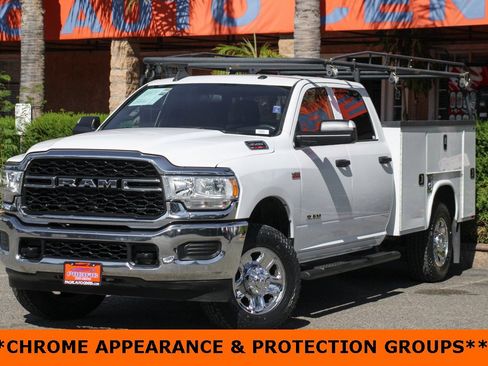 Used 2021 RAM 3500 Tradesman w/ Chrome Appearance Group image 4