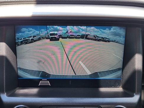 Used 2022 Chevrolet Colorado LT w/ Fleet Safety Package AWD/4WD image 17
