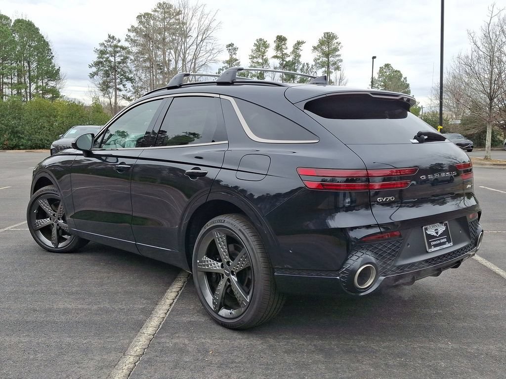 Used 2025 Genesis GV70 3.5T Sport w/ Sport Advanced Package AWD/4WD image 11