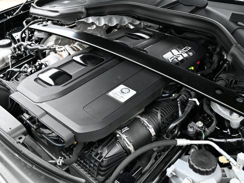 Used 2024 Mercedes-Benz GLC 43 AMG 4MATIC image 61