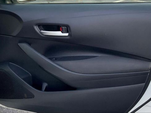 Used 2020 Toyota Corolla LE image 20