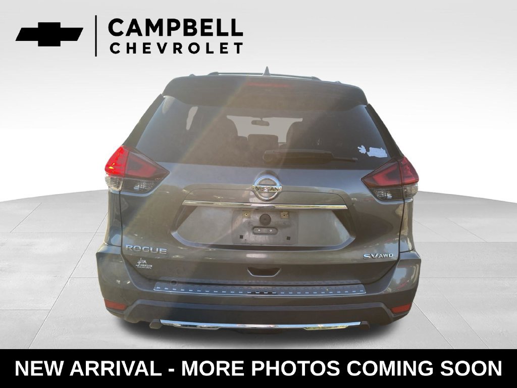 Used 2017 Nissan Rogue SV w/ Midnight Edition Package AWD/4WD image 4