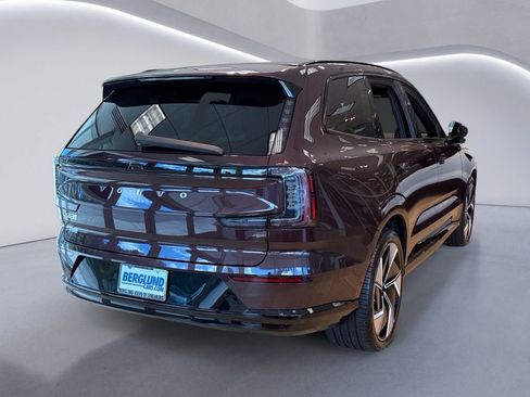 New 2025 Volvo EX90 Ultra image 4
