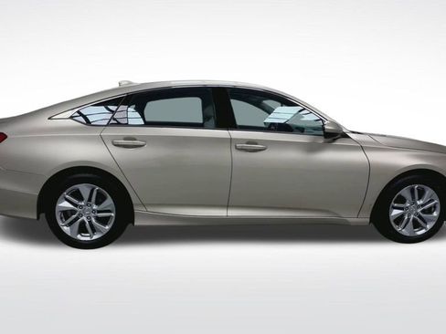 Used 2019 Honda Accord LX image 9