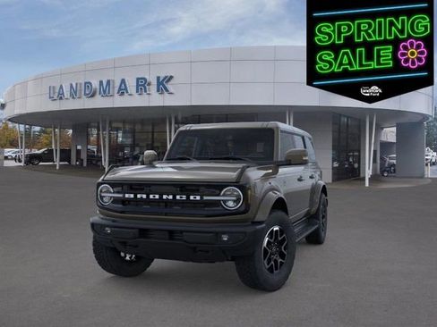 New 2025 Ford Bronco Outer Banks image 3