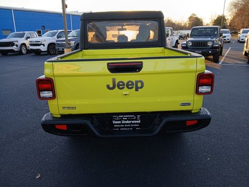 Certified 2023 Jeep Gladiator Overland image 5