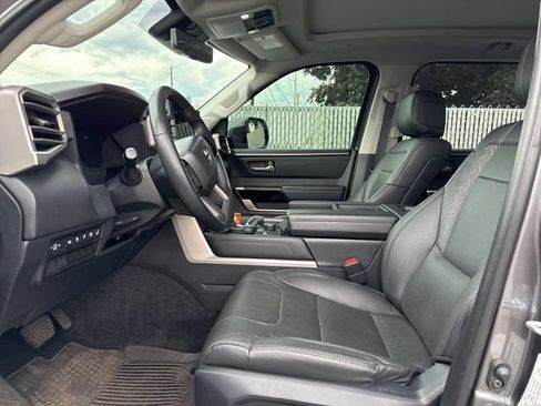 Used 2023 Toyota Tundra Limited AWD/4WD image 7