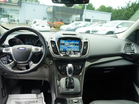 Used 2016 Ford Escape Titanium AWD/4WD image 17