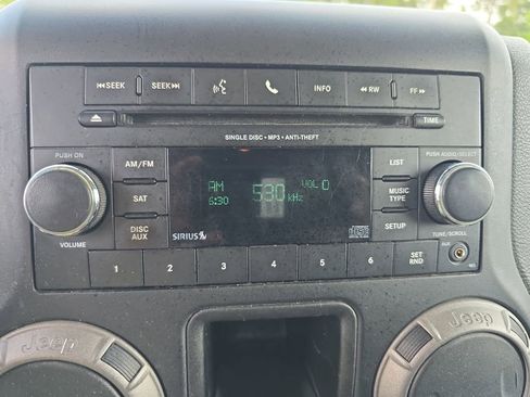 Used 2015 Jeep Wrangler Unlimited Sport AWD/4WD image 18