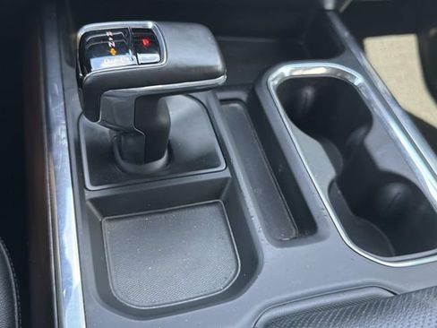 Used 2024 GMC Sierra 1500 SLT w/ SLT Premium Package AWD/4WD image 29