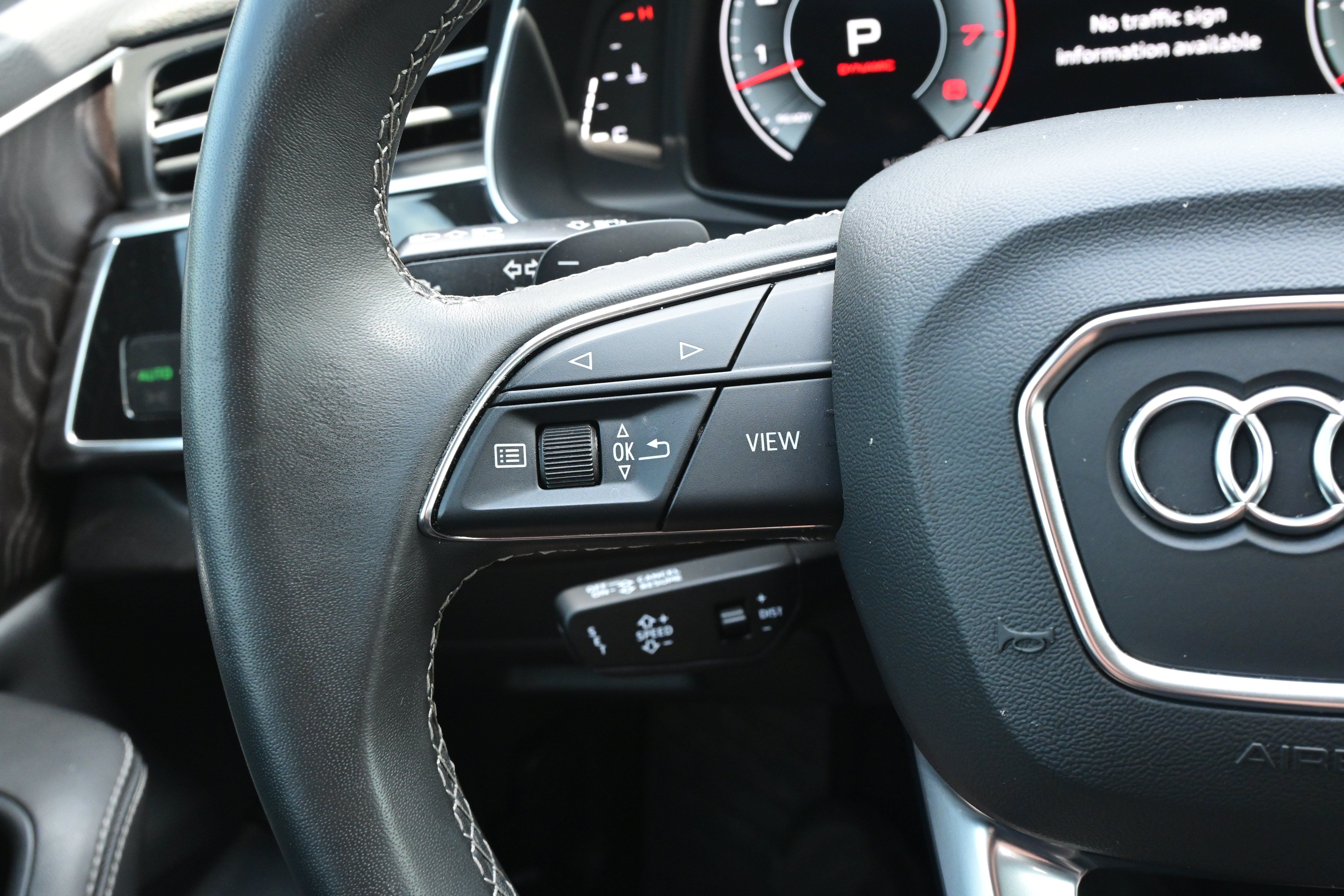 Used 2023 Audi Q8 Prestige AWD/4WD image 18