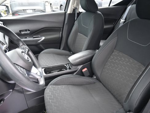 Used 2024 Nissan Kicks SV image 22