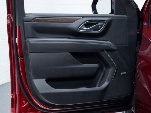 Used 2023 Chevrolet Tahoe Premier image 10