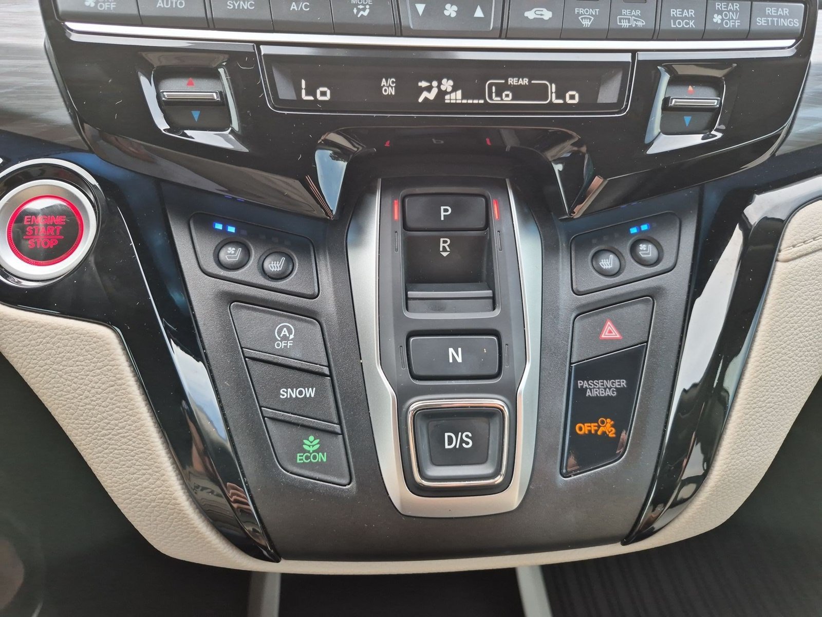 Used 2025 Honda Odyssey Elite image 16