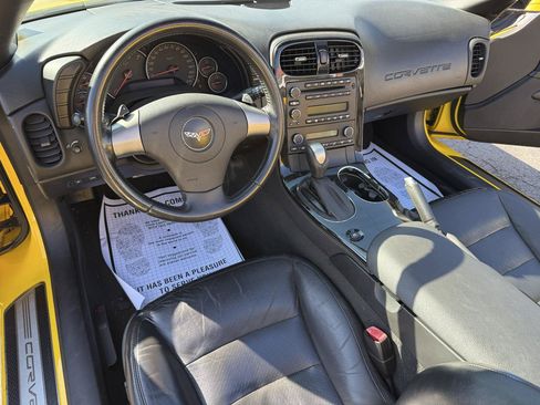 Used 2008 Chevrolet Corvette Convertible RWD image 18