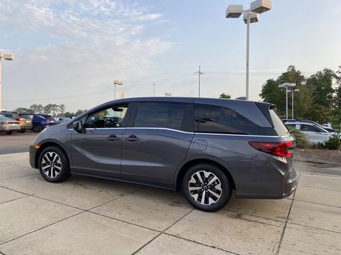 New 2026 Honda Odyssey EX-L image 7