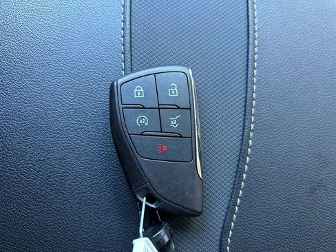 Certified 2026 Chevrolet Traverse RS FWD image 36