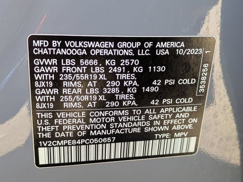 Used 2023 Volkswagen ID.4 Pro RWD image 17