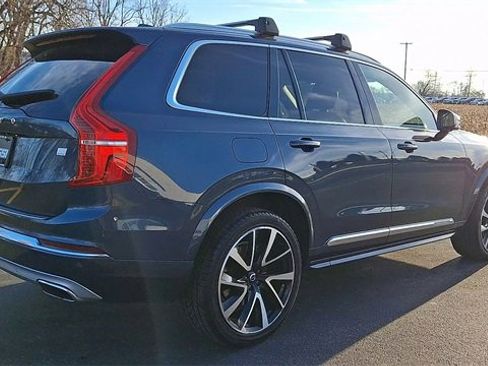 Used 2021 Volvo XC90 T8 Inscription Expression w/ Climate Package image 8
