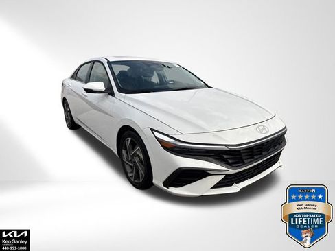 Used 2025 Hyundai Elantra Limited FWD image 1