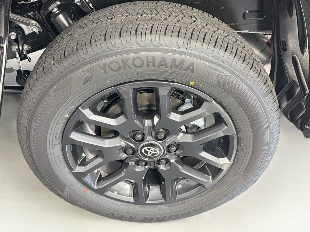 New 2026 Toyota Tundra Platinum AWD/4WD image 30