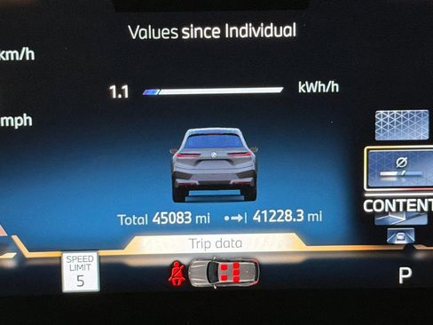Used 2024 BMW iX xDrive50 w/ Sport Package AWD/4WD image 36
