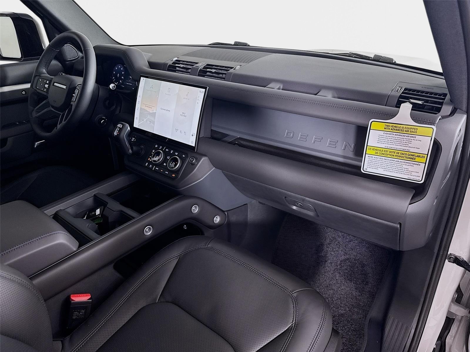 New 2026 Land Rover Defender 130 X-Dynamic SE AWD/4WD image 31