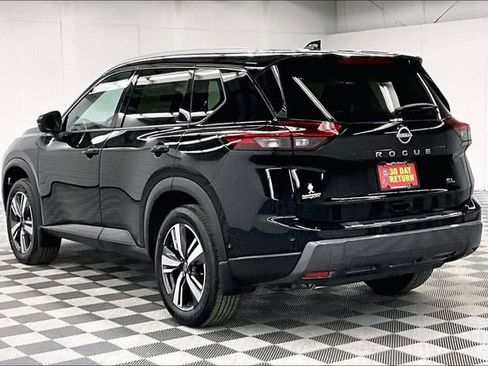 New 2025 Nissan Rogue SL image 4