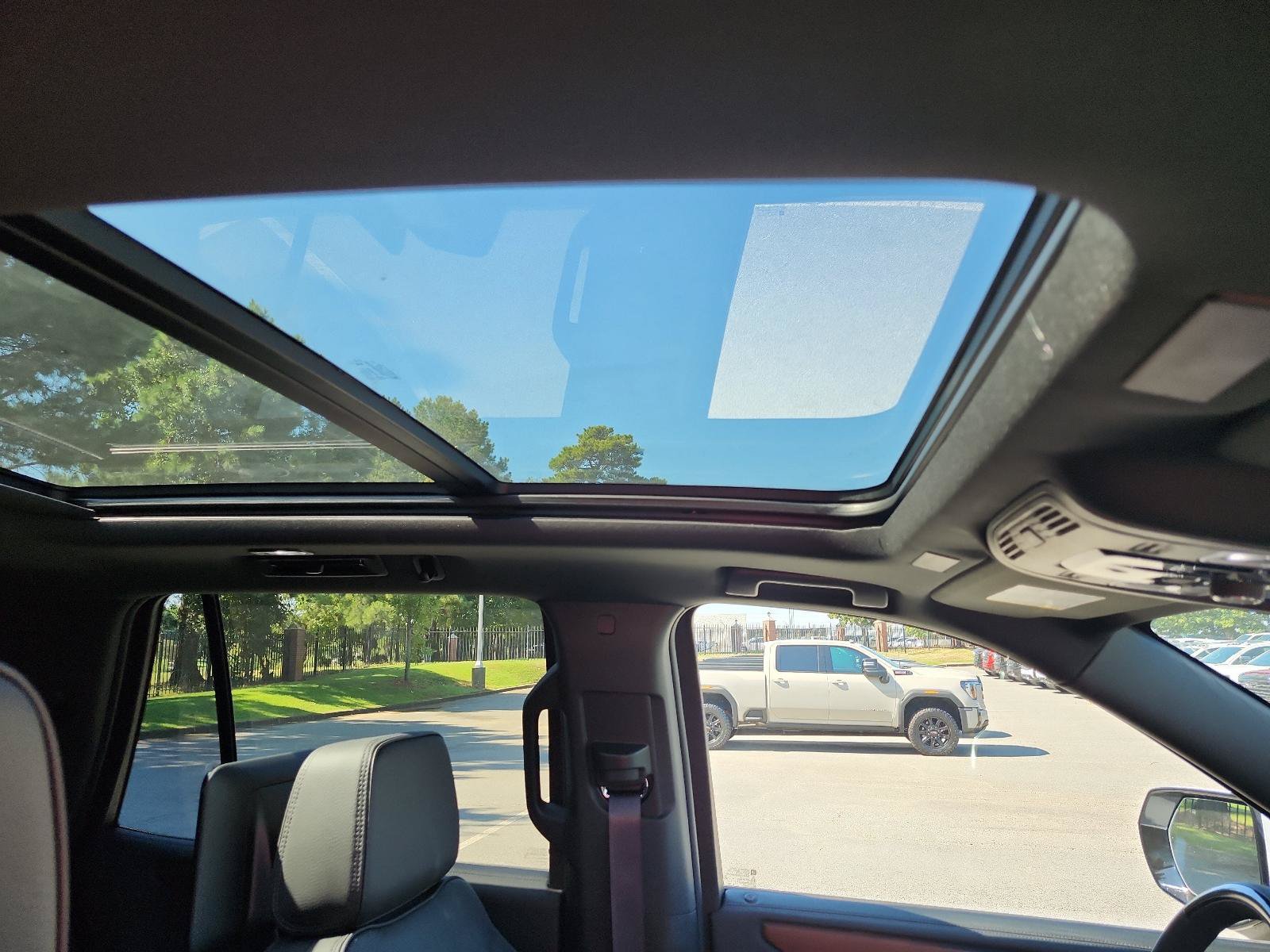 New 2027 GMC Yukon Denali AWD/4WD image 7