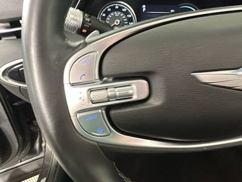 Used 2025 Genesis GV70 2.5T AWD/4WD image 16