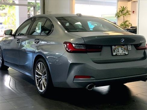 Certified 2023 BMW 330i Sedan w/ Convenience Package image 10