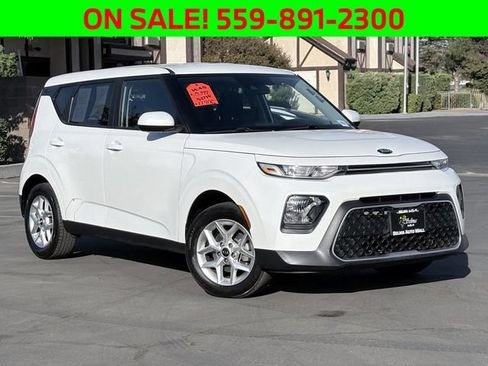 Used 2021 Kia Soul S FWD image 2