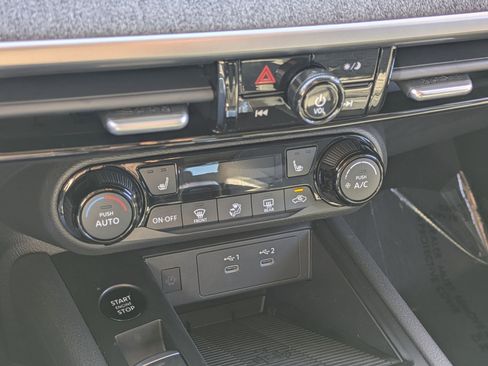 New 2026 Nissan Kicks SV w/ SV Premium Package FWD image 22