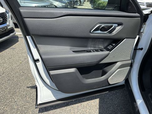 Used 2022 Land Rover Range Rover Velar R-Dynamic S AWD/4WD image 13