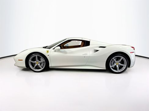 Certified 2019 Ferrari 488 Spider image 4