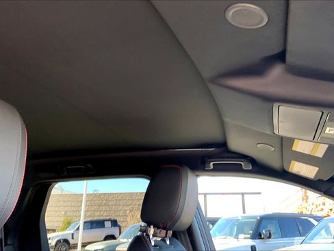 Used 2022 Land Rover Discovery Sport SE R-Dynamic image 13