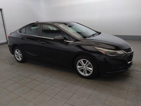 Used 2016 Chevrolet Cruze LT w/ Convenience Package FWD image 11