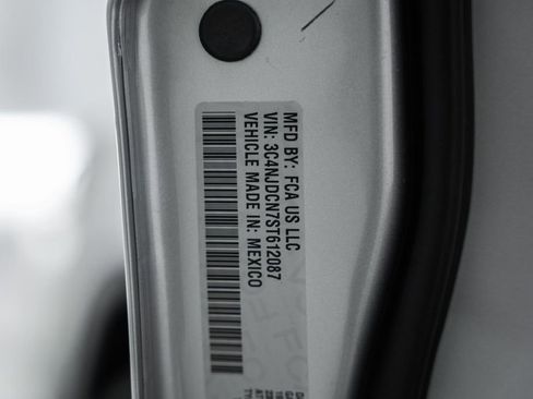 New 2025 Jeep Compass Limited w/ Sun & Sound Group image 37